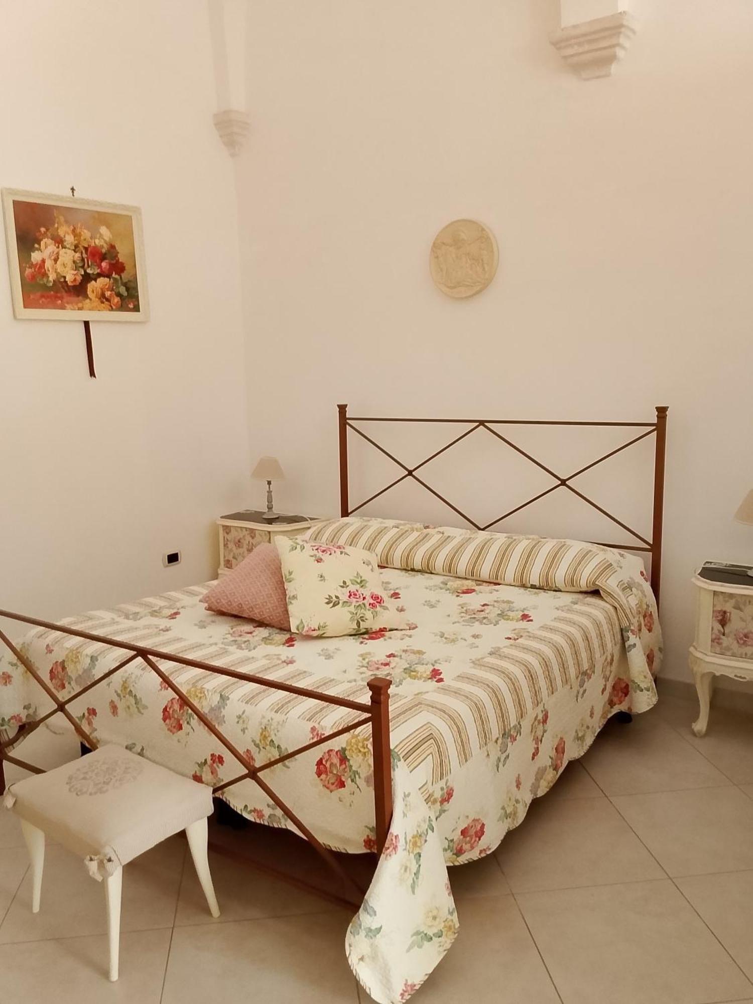 B&B A Due Passi Martina Franca Exterior photo