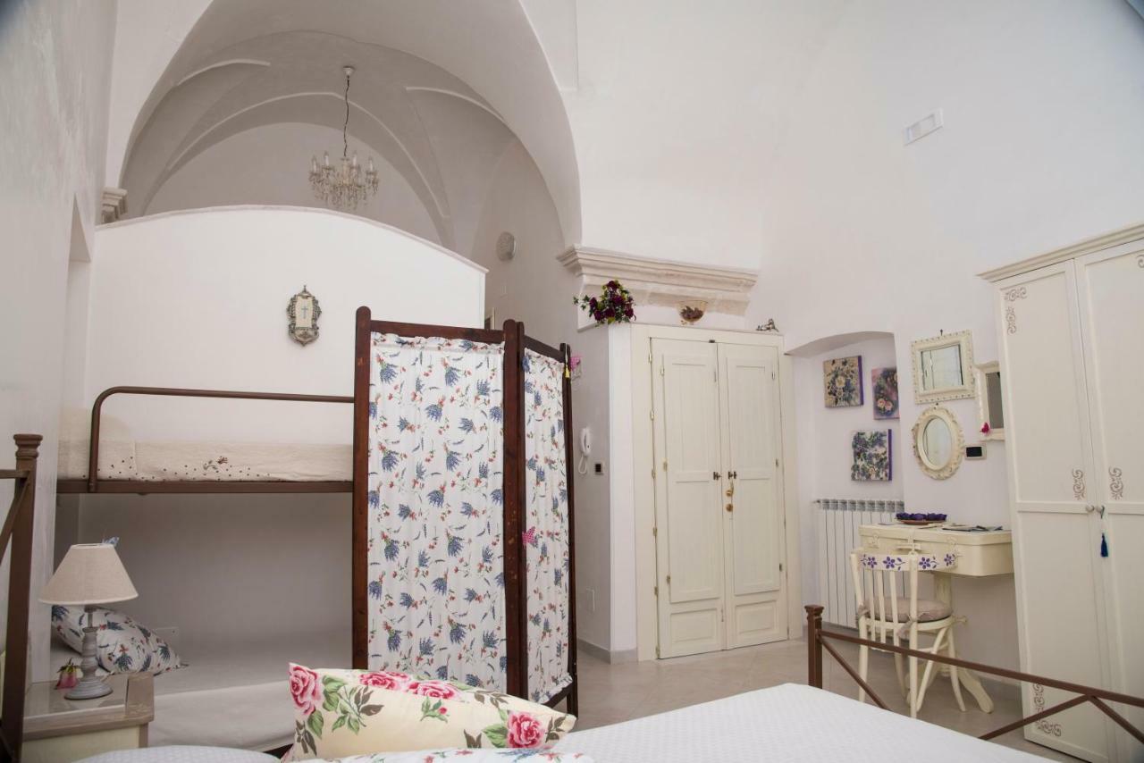 B&B A Due Passi Martina Franca Exterior photo