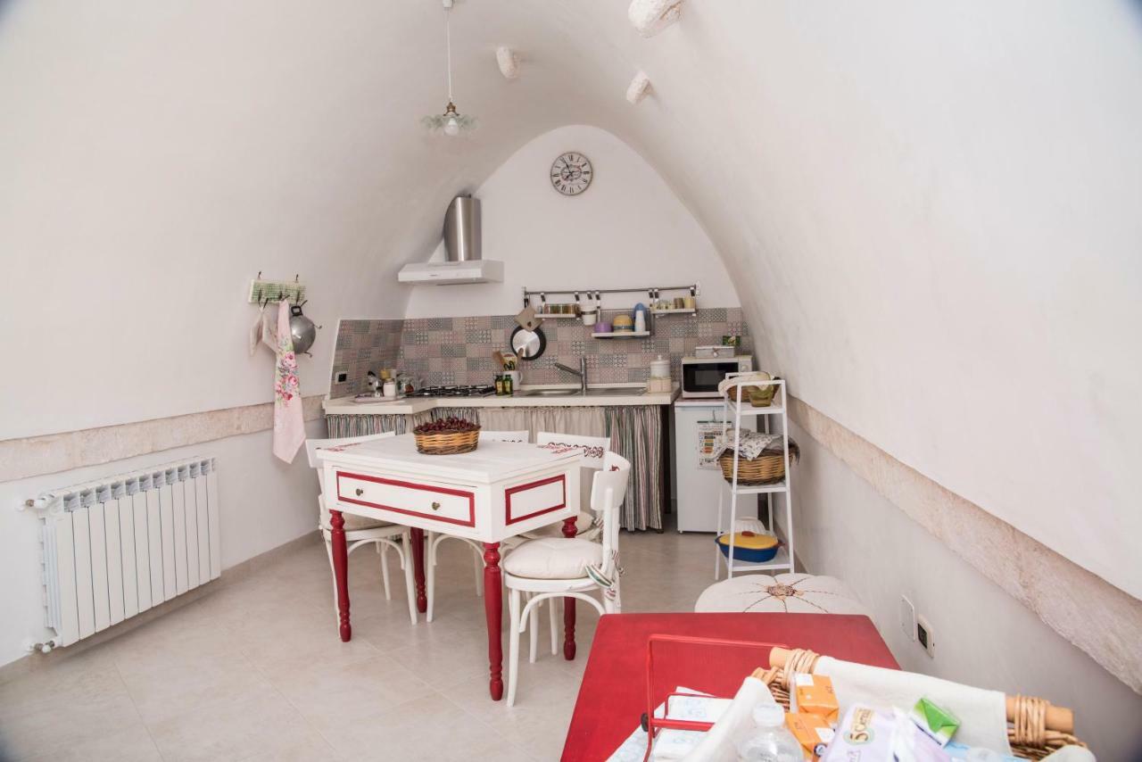 B&B A Due Passi Martina Franca Exterior photo